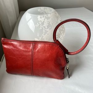 New Hobo Sable wristlet wallet/clutch in beautiful Red Hobo quality leather